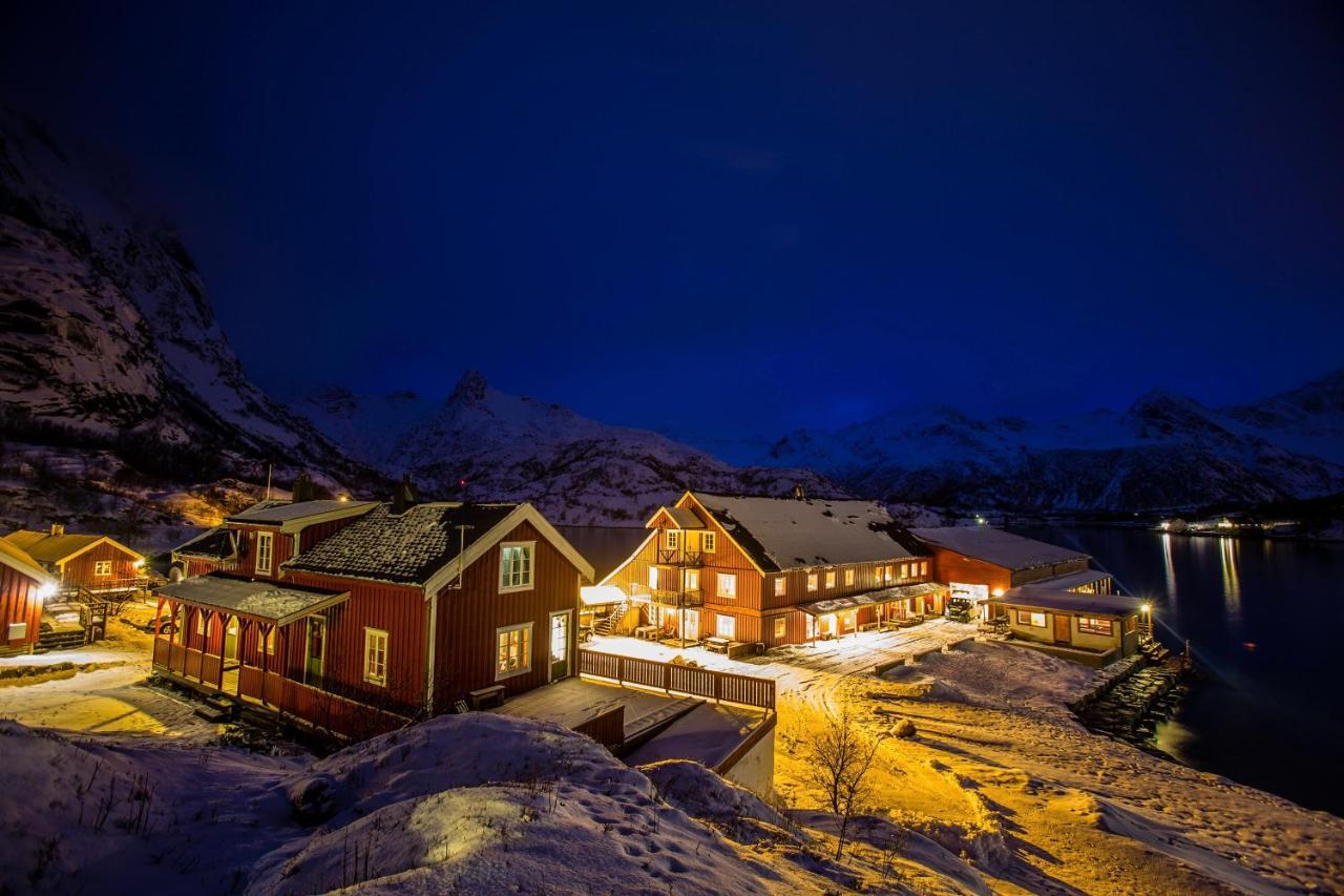 Kalle I Lofoten Kabelvåg Esterno foto