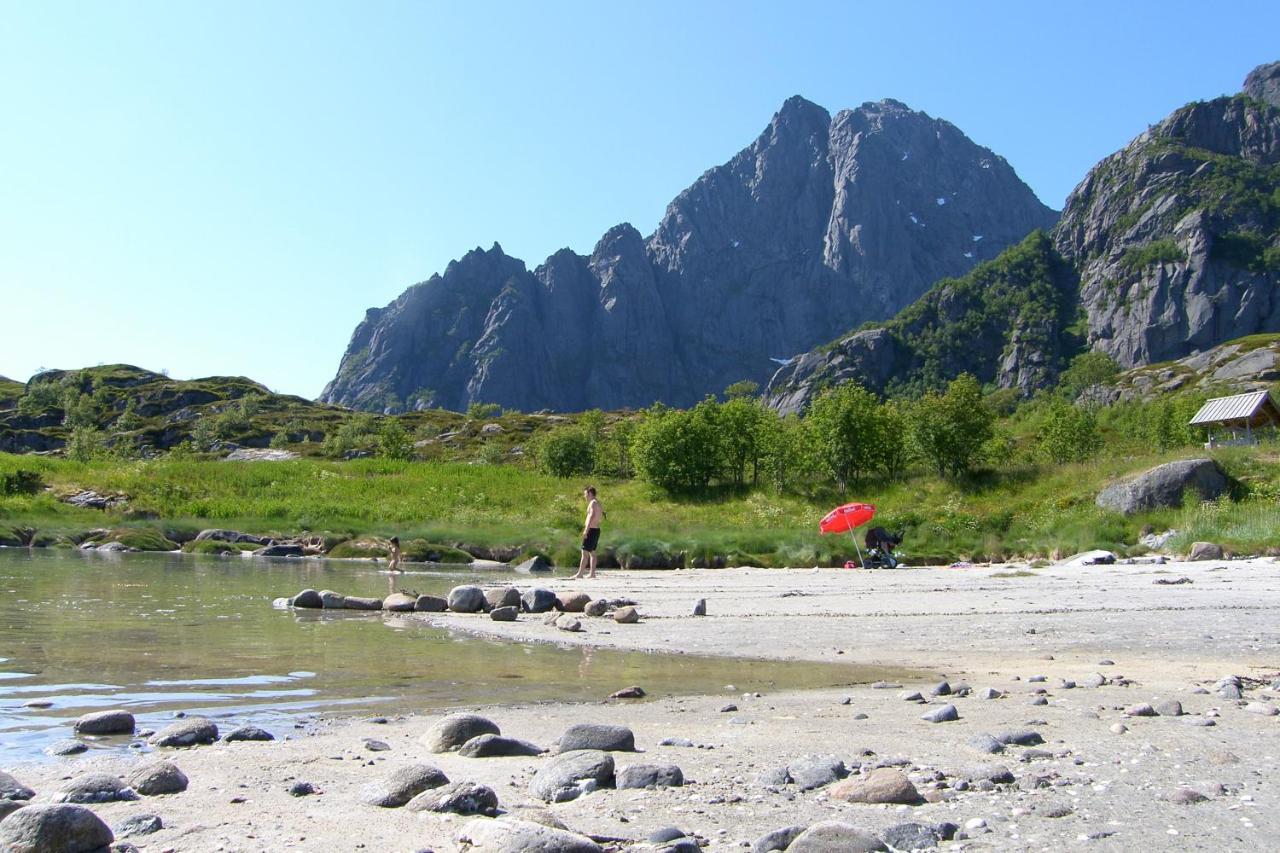 Kalle I Lofoten Kabelvåg Esterno foto